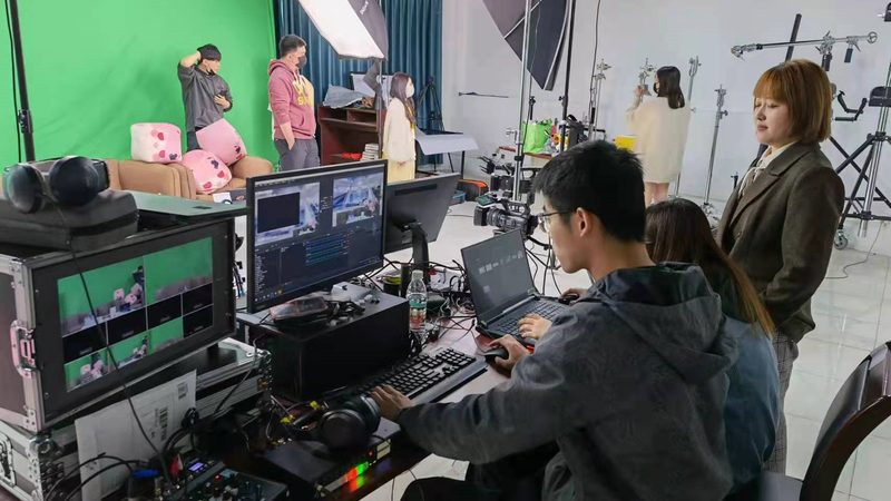 影视制作加盟：揭秘流程与关键要点