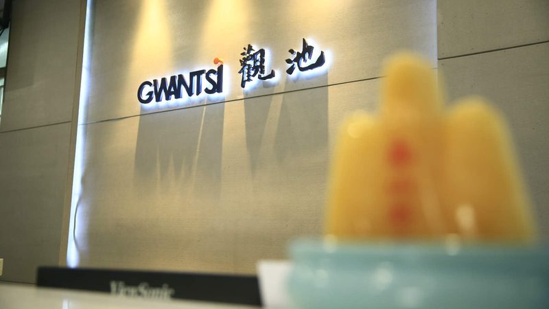 文化传媒公司法人变更新旧法人必须到场吗