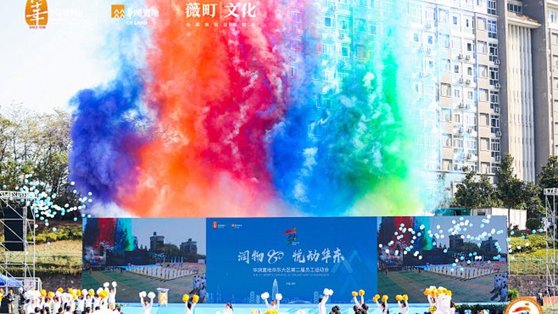 婚礼拍摄，镜头背后的秘密：如何选择合适的拍摄设备配置